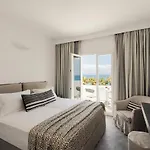 Saint George Hotel 4*